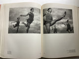 Schönheit im Olympischen Kampf by Leni Riefenstahl