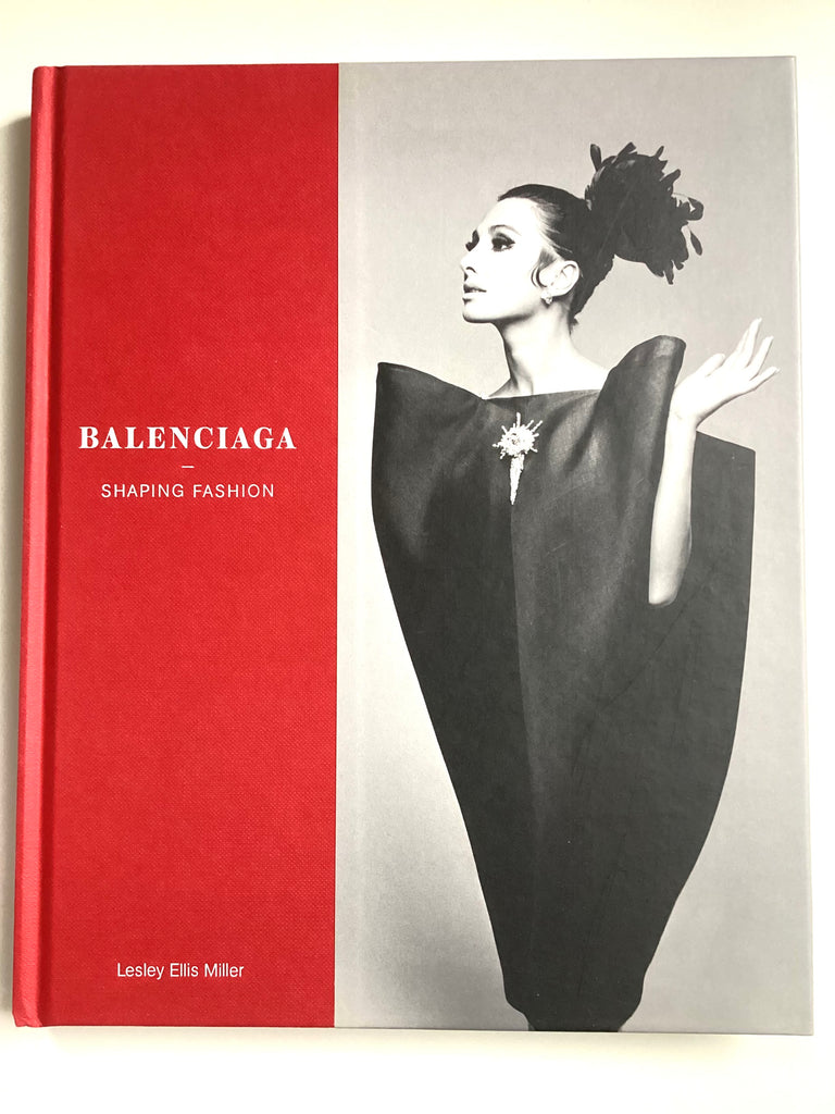 Balenciaga: Shaping Fashion, V&A [STAR:4]
