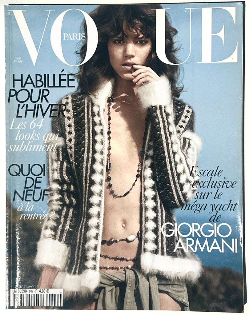 Vogue Paris Aout 2010