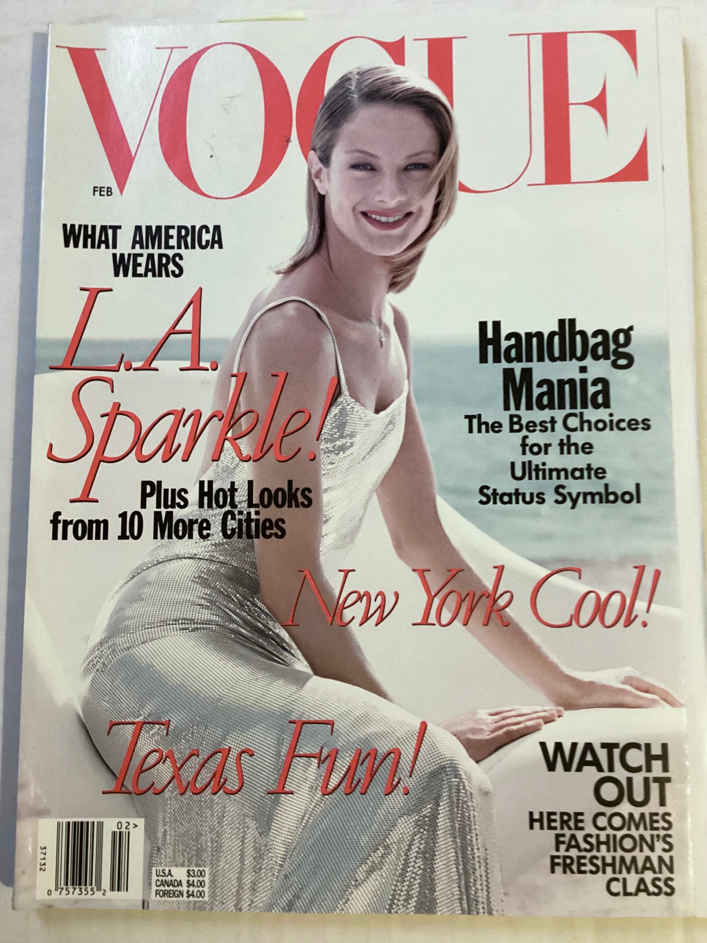 Vogue　may 1998 Amazon.com: Vogue May 1998 (ELIZABETH HURLEY): VOGUE: Libros